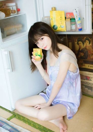 女邻居2