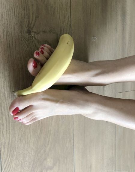 沙滩上的男孩