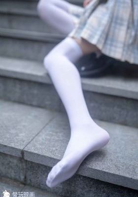 用我的手指搅乱吧在线观看