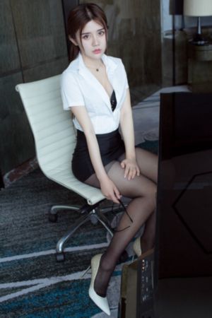 异国女郎在巴黎电影