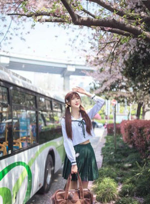 艳母免费观看