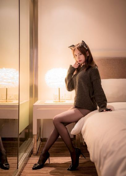 撕掉她的衣服 全光版