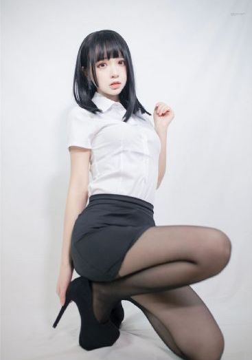 女同学3