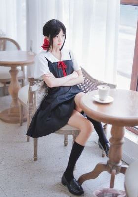 无尽裸体触手视频
