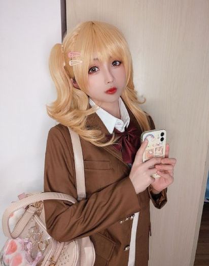 女大学生的沙龙室4