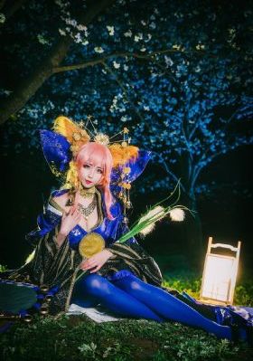 方子传未删减咬奶片段